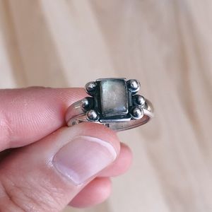 Labradorite ring